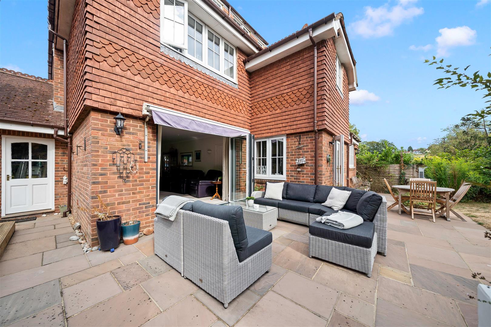 Shenfield Close, Coulsdon